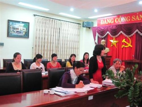 Họp nghiệm thu đề tài cấp cơ sở “Nghiên cứu, khảo sát ngôn ngữ hành chính tiếng Việt phục vụ cho việc xây dựng Luật Ngôn ngữ ở Việt Nam”